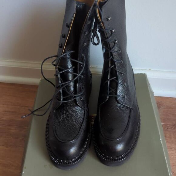 Cole Hann waterproof. Wilton  Black boots 7.5 new inbox - Picture 2 of 7
